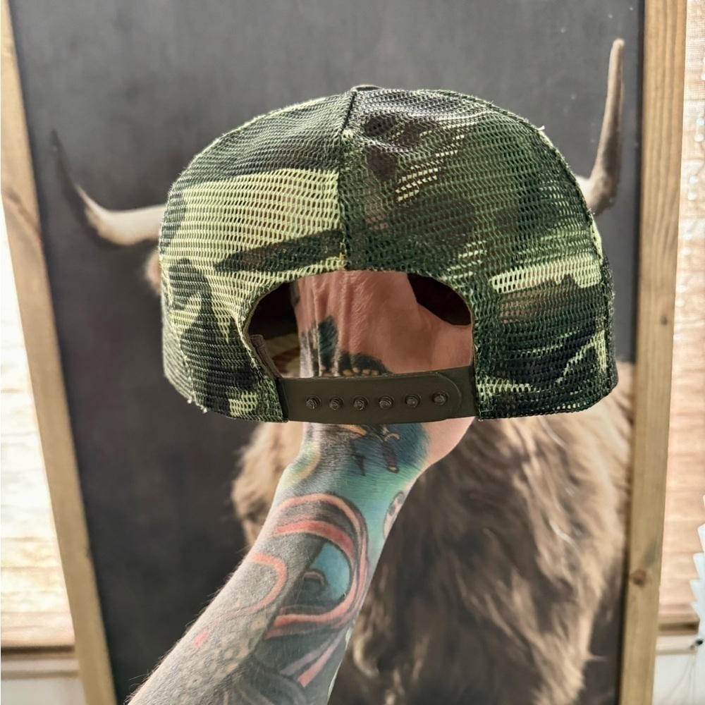 70s 80s vintage Rock Springs Wyoming trucker hat
Gun Haven Pawn Shop Camo - Picture 5 of 7